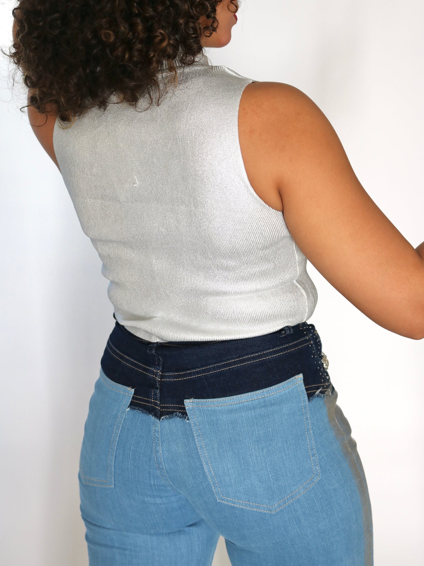 Sleevles Knit Top