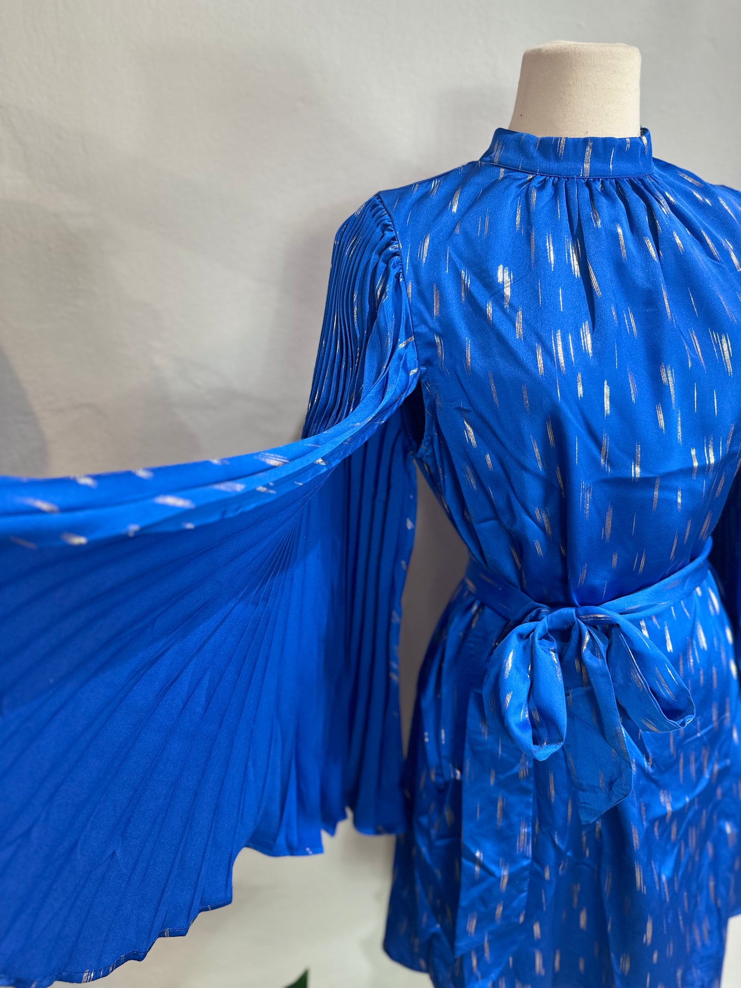 Pleated Open Sleeves Dress