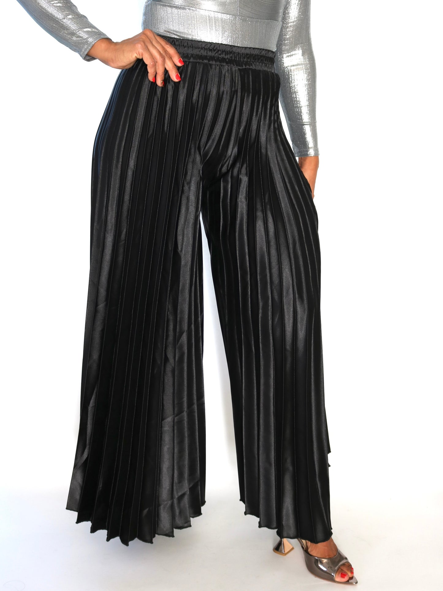 Black Pleated Wide Leg Pants