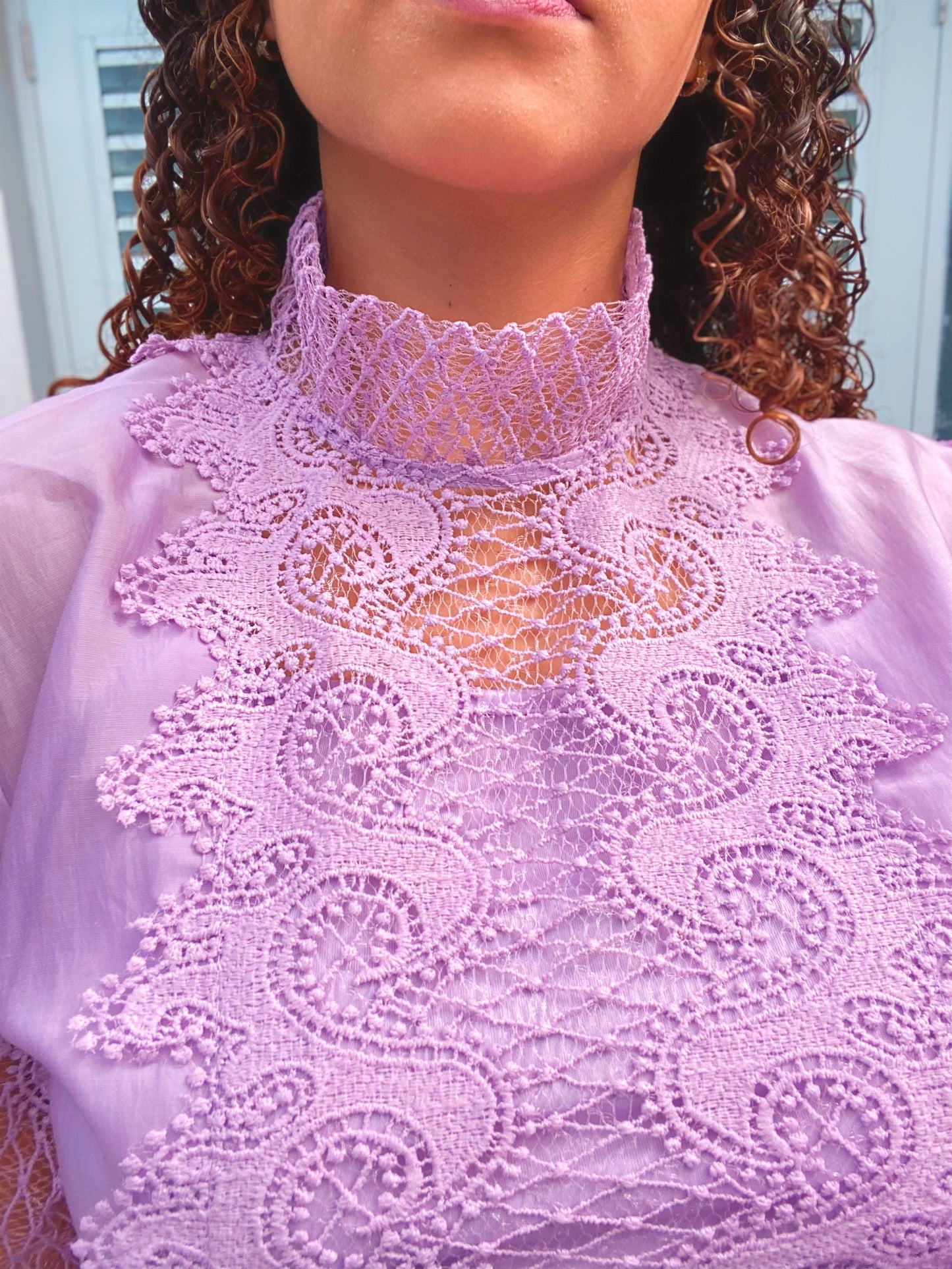 Lace Puffed Sleeves Lilac Dress